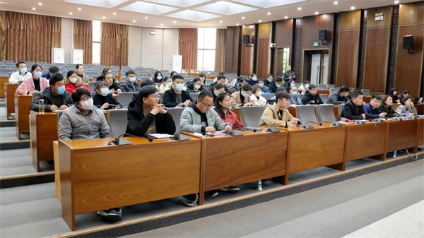 银塘商业全体员工进行财务及商业安全管理专项培训